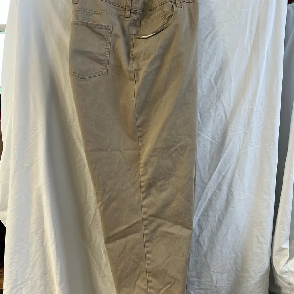 Men’s Lands End 54/29 slacks - Picture 1 of 4